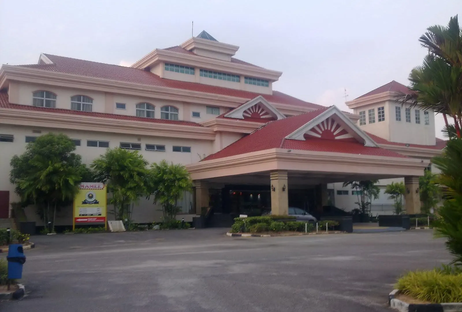 Orna Golf And Country Club contacts