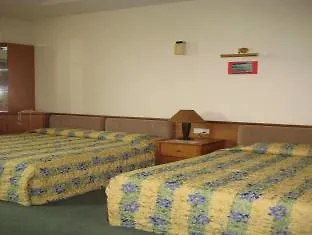 Orna Golf And Country Club Hotel Kampong Gapam